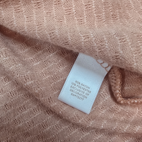 LC Lauren Conrad Ruffle Blouse - Picture 4 of 5